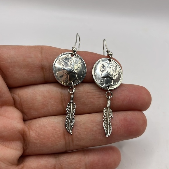 Vintage Mercury Dime Dangle Feather Earrings 1944 and 1945. Silver Mercury Dime - Picture 4 of 13